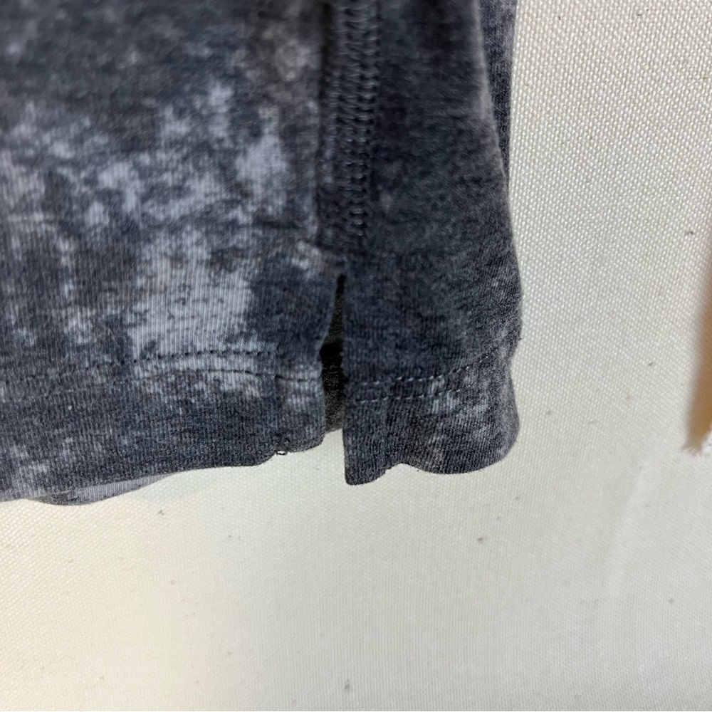 Peloton Gray Men's Shirt L Workout Athletic‎ Cycling Casual Comfy Exercise - Picture 9 of 9